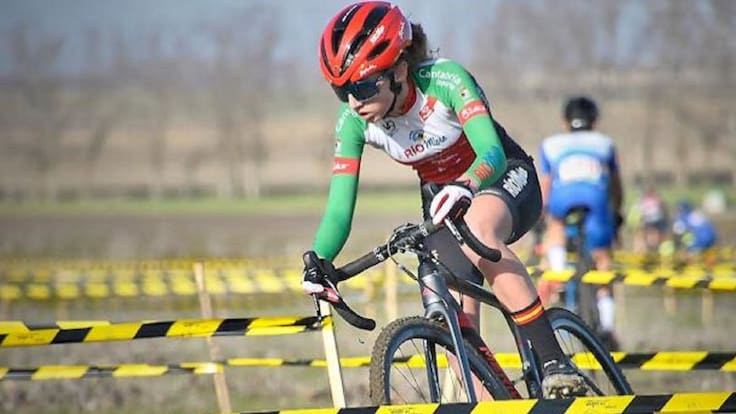 La ciclista arandina del Meruelo, María Cabañas, repasa en la SER sus recientes logros en la disciplina del ciclocross