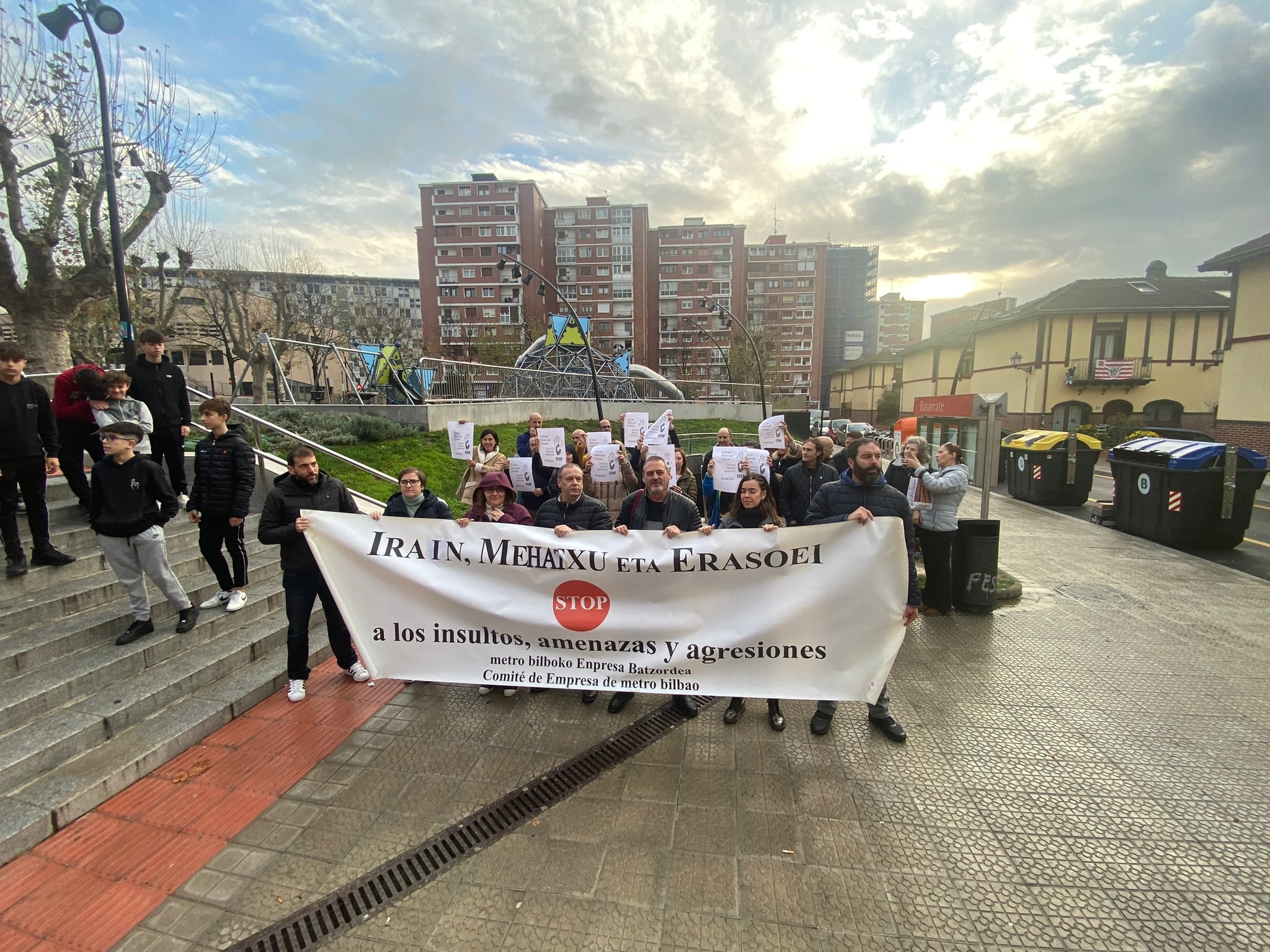 Concentración en Basarrate del Comité de Empresa de Metro Bilbao.