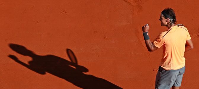 Nadal celebra la victoria en la tierra de Montecarlo