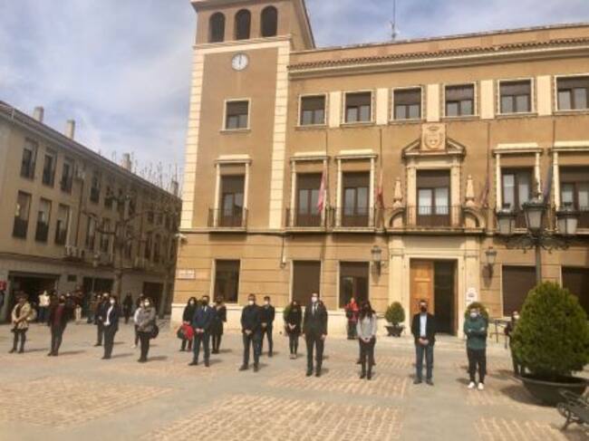 Silencio en recuerdo a las víctimas eldenses fallecidas por coronavirus