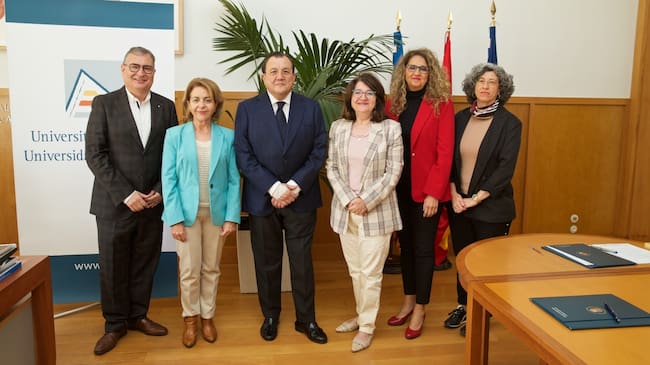 El quinteto de vientos de la OFUA ofrecerá un concierto en la bodega Casa Sicilia 1707 de Novelda