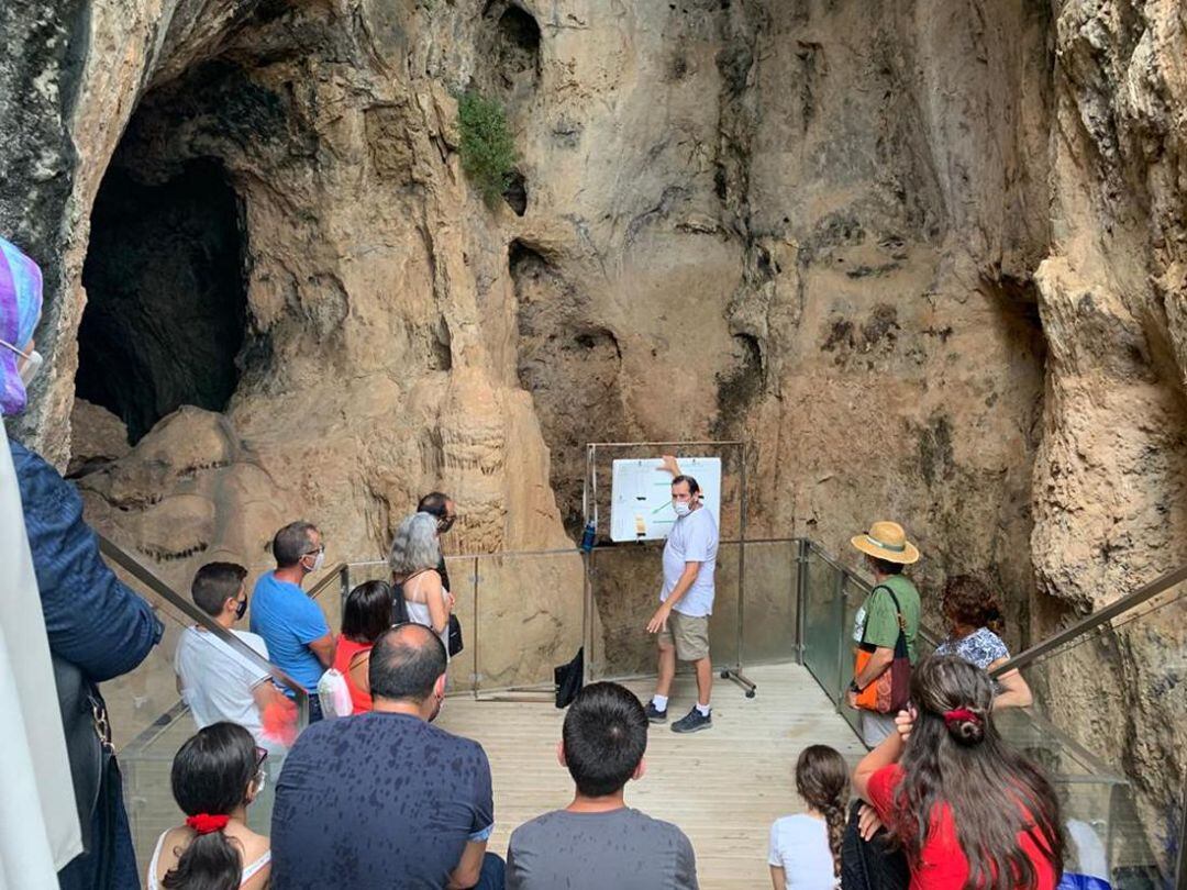 Visita a la Cova del Parpalló de #PlatjaNatura