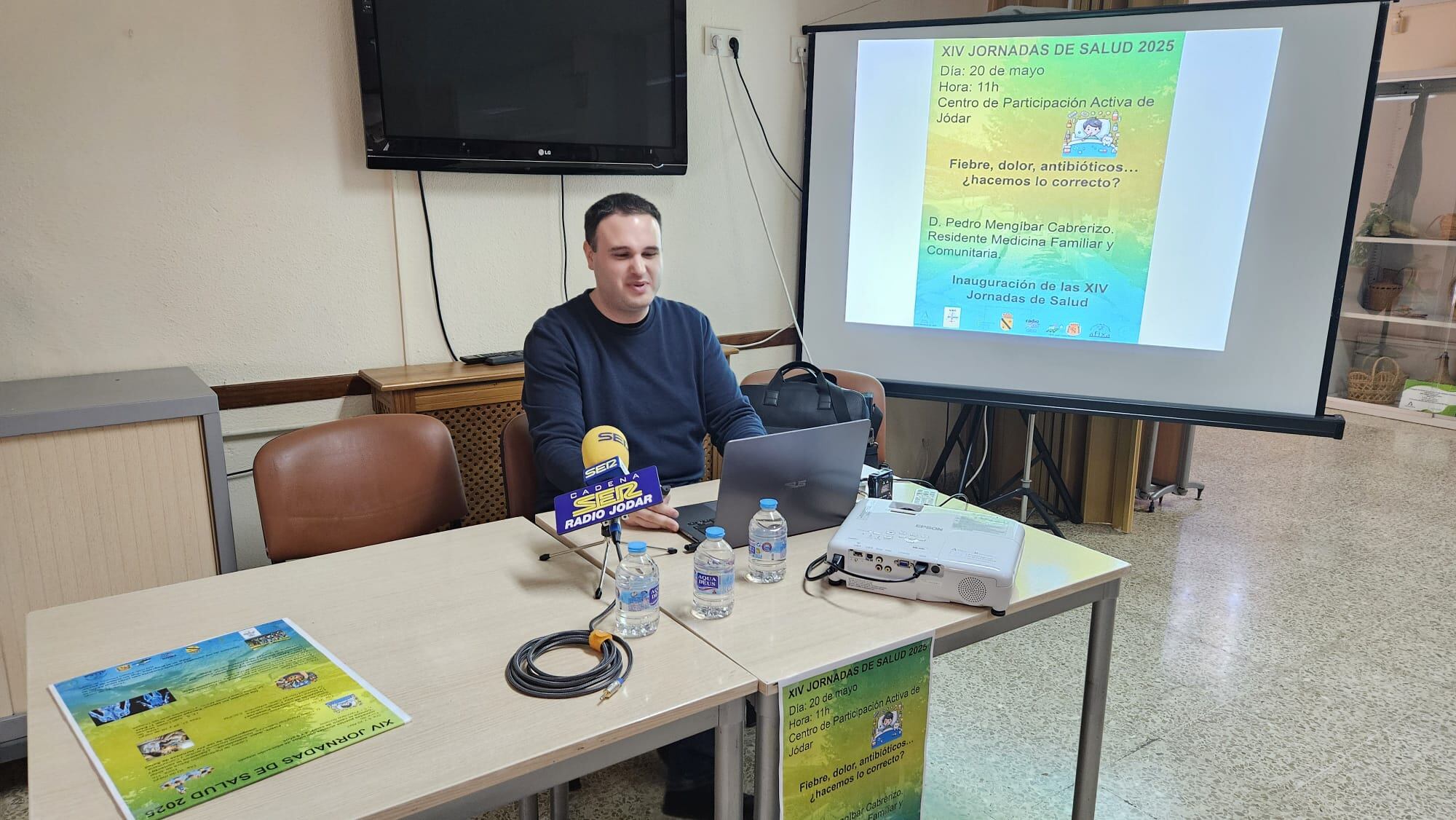 Momento de la charla de Pedro Mengíbar Cabrerizo