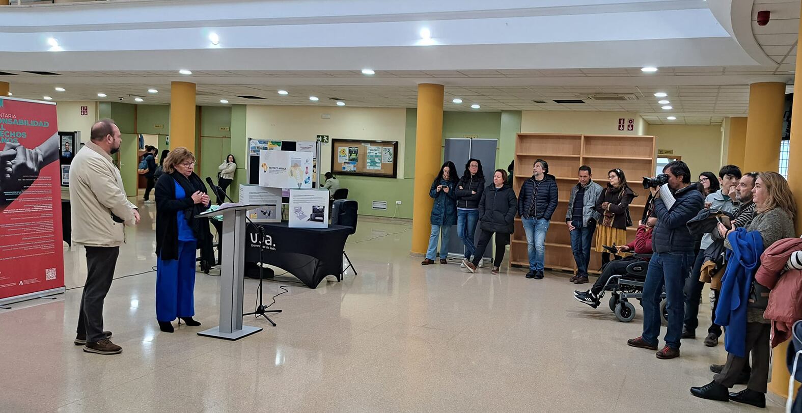 Inauguración de las exposiciones de la UJA.