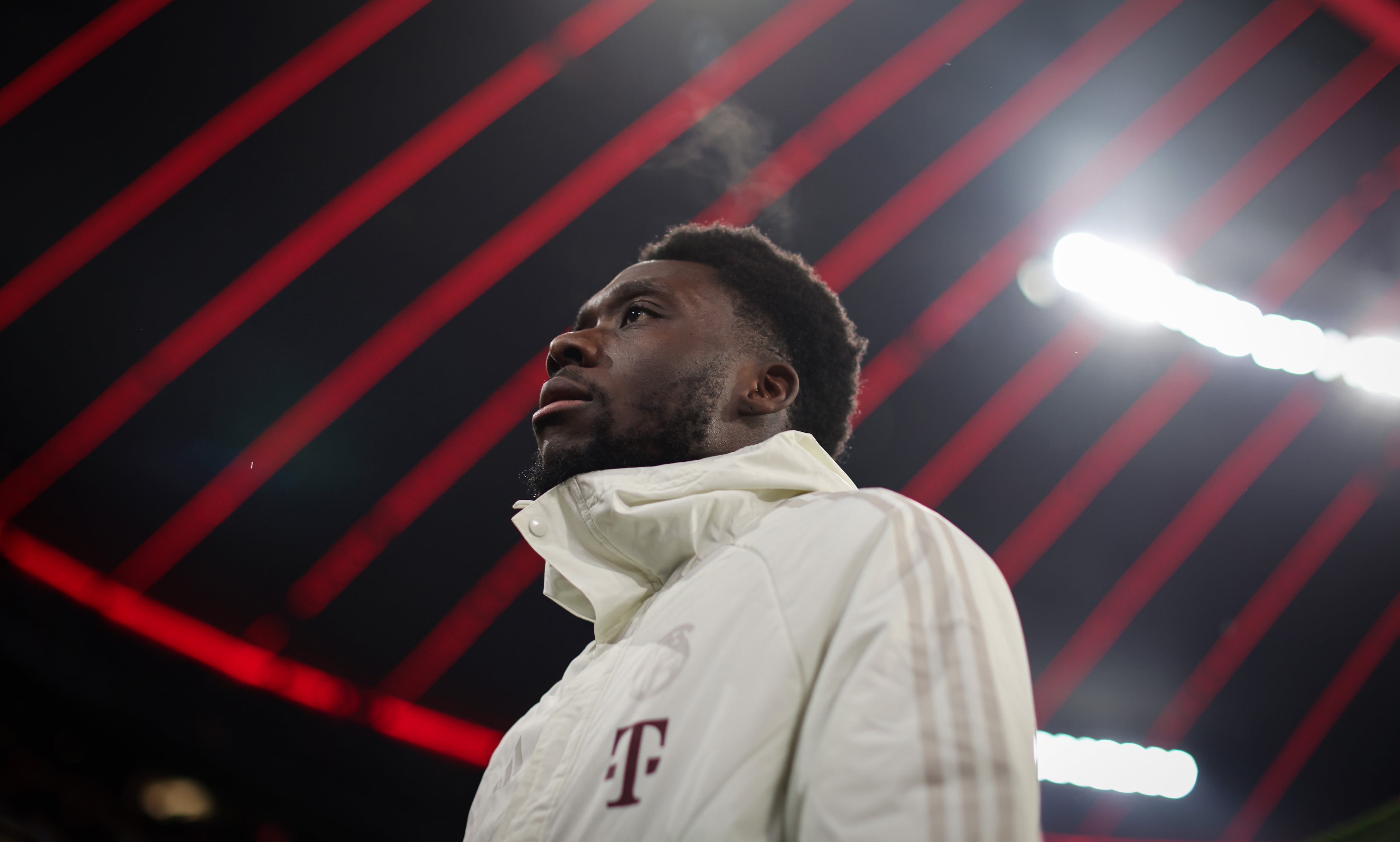 Alphonso Davies, en la previa de la eliminatoria de Champions entre Bayern de Múnich y Lazio. (Photo by Stefan Matzke - sampics/Corbis via Getty Images) (Photo by Stefan Matzke - sampics/Corbis via Getty Images)