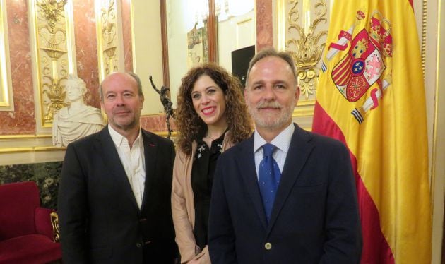 Juan Carlos Campo, Miriam Alconchel y Salvador de la Encina, en el Congreso