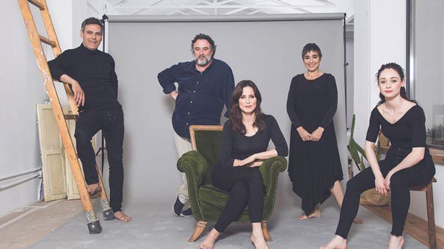 Roberto Enríquez (Torvald), Andrés Lima (director de la obra), Aitana Sánchez Gijón (Nora), María Isabel Díaz Lago (Anne Marie) y Elena Rivera (Emmy)