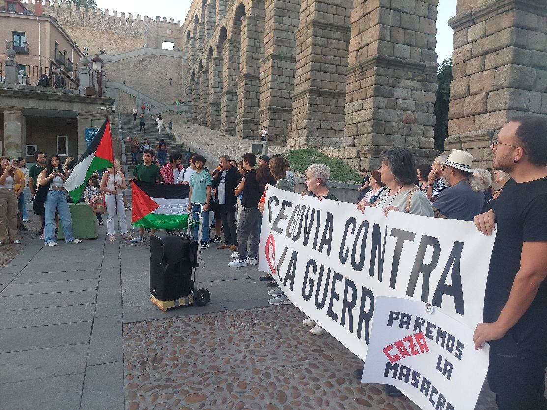 Concentración en Segovia en apoyo al pueblo Palestino