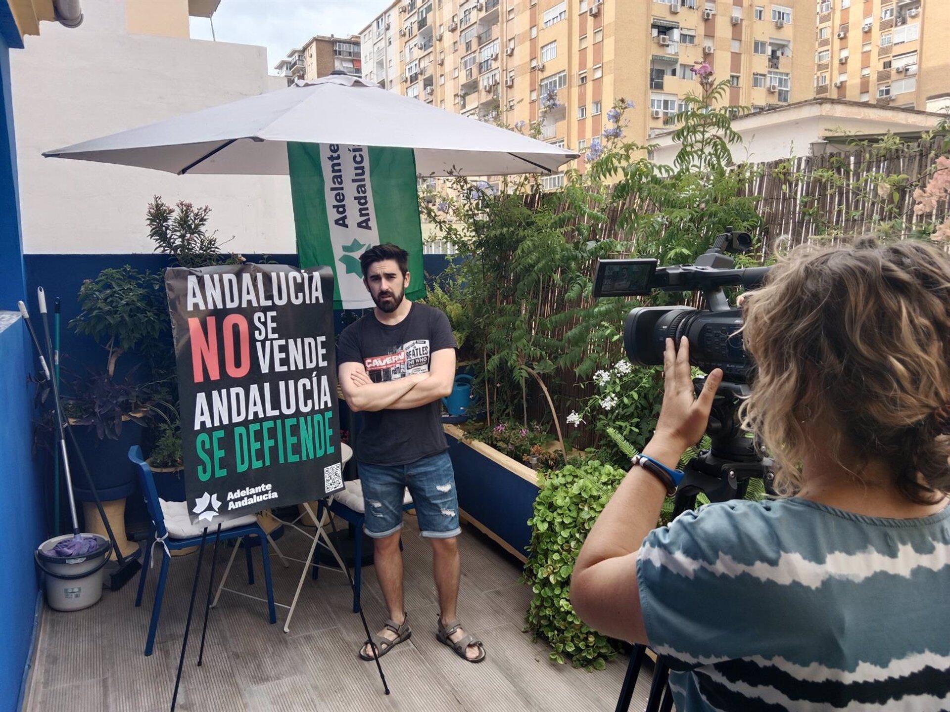 Adelante Andalucía en Málaga, Luis Rodrigo, ha apostado por "extinguir" las licencias de las viviendas turísticas.