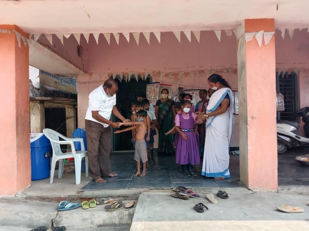 Clínica móvil para el control de la lepra en el distrito de Chilakalapalli, Estado de Andhra Pradesh (India)