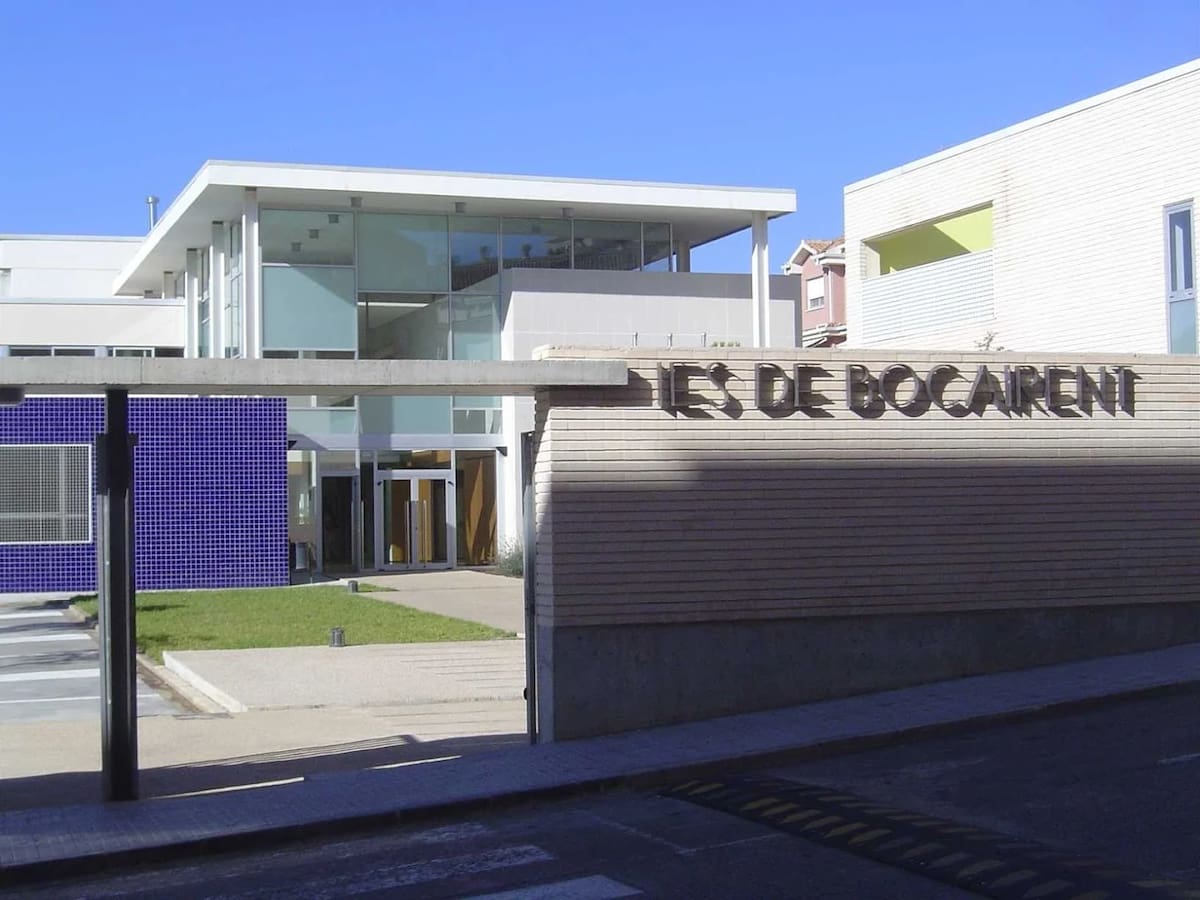 El IES Bocairent, finalista del V Concurso Escolar de Conocimientos Financieros de Caixa Ontinyent