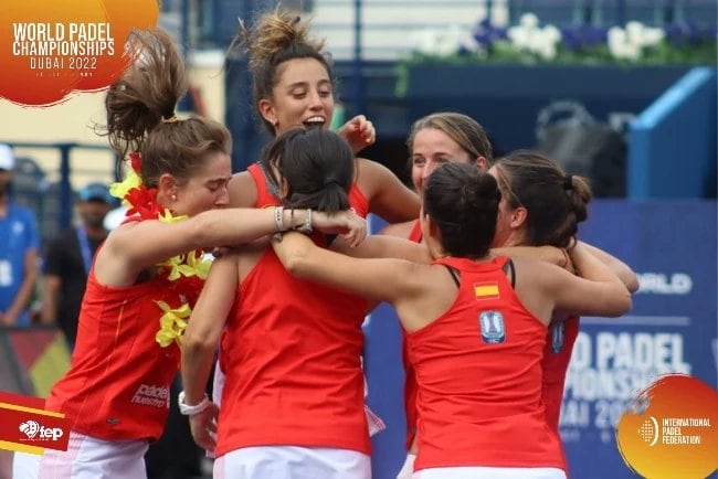 Las jugadoras de la Selección celebran su Mundial.