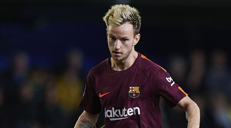 Ivan Rakitic durante el partido de Liga contra el Villarreal en el Estadio de la Cerámica.