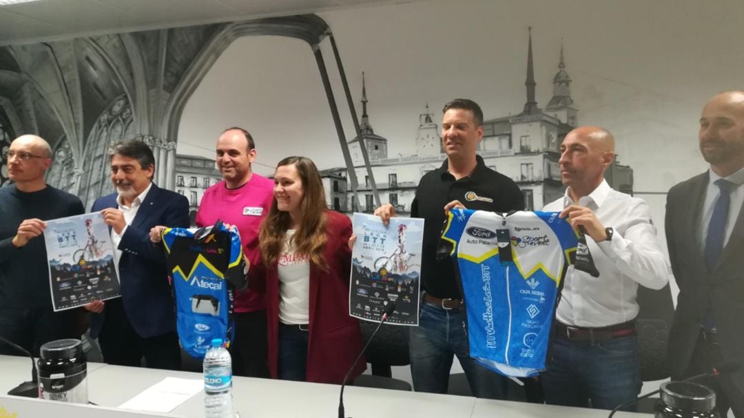 Acto de presentación de la III edición de la Vuelta Ciclista a León