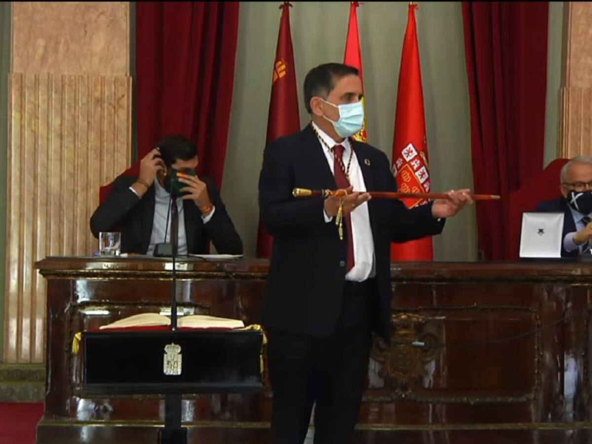 José Antonio Serrano (PSOE), elegido nuevo alcalde de Murcia tras prosperar la moción de censura