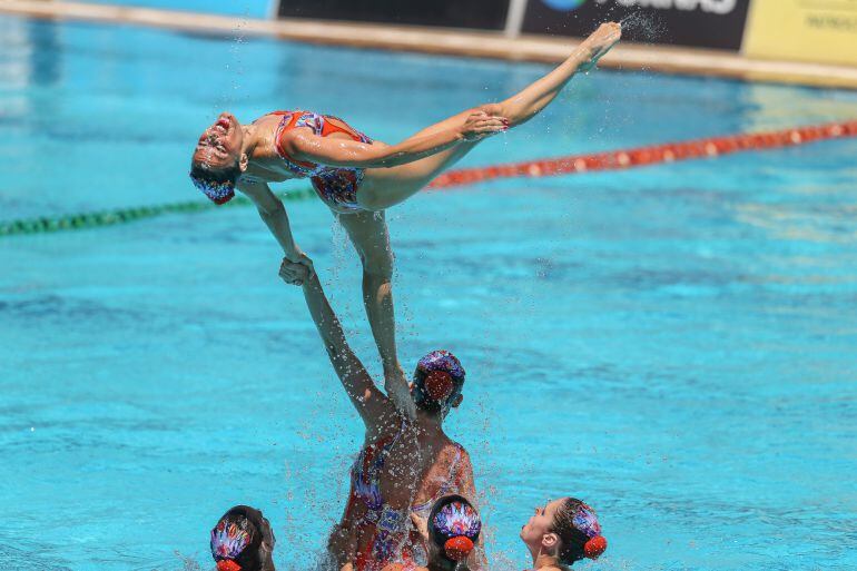 Las nadadoras españolas Clara Basiana, Cecilia Jiménez, Sara Levy, Paula Ramírez, Alba Cabello, Paula Klamburg, Mertxell Mas y Cristina Salvador, compiten en el Campeonato Preolímpico de Natación Sincronizada 