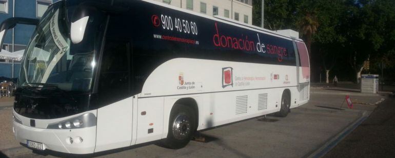 Imagen del autobús del autobús de donación de sangre.