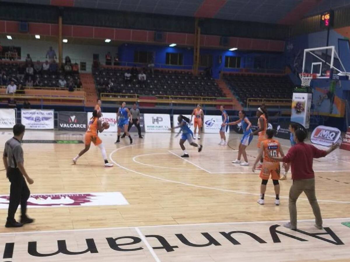 El Zamarat se lleva el primer partido (60-53)