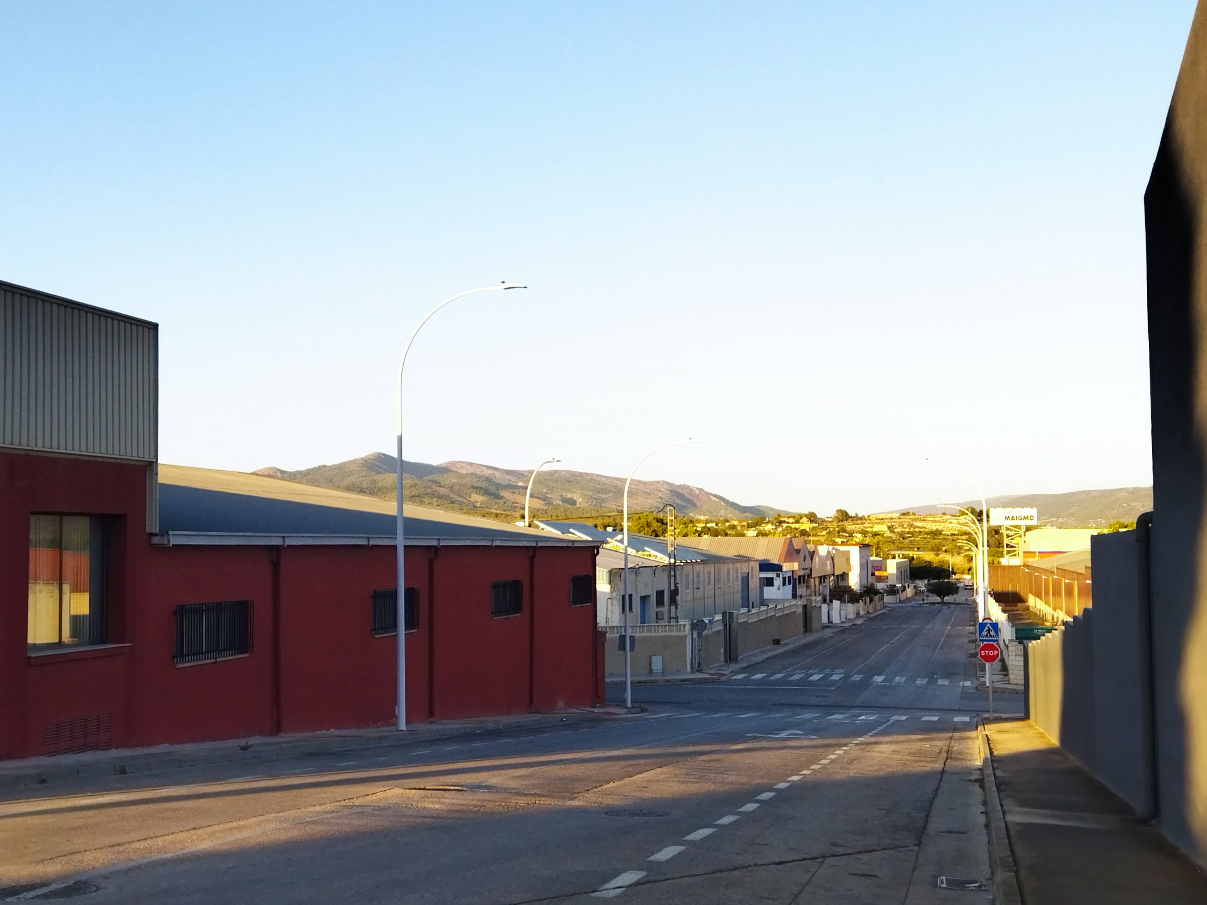 Imagen de archivo de una calle de un polígono industrial de Castalla.