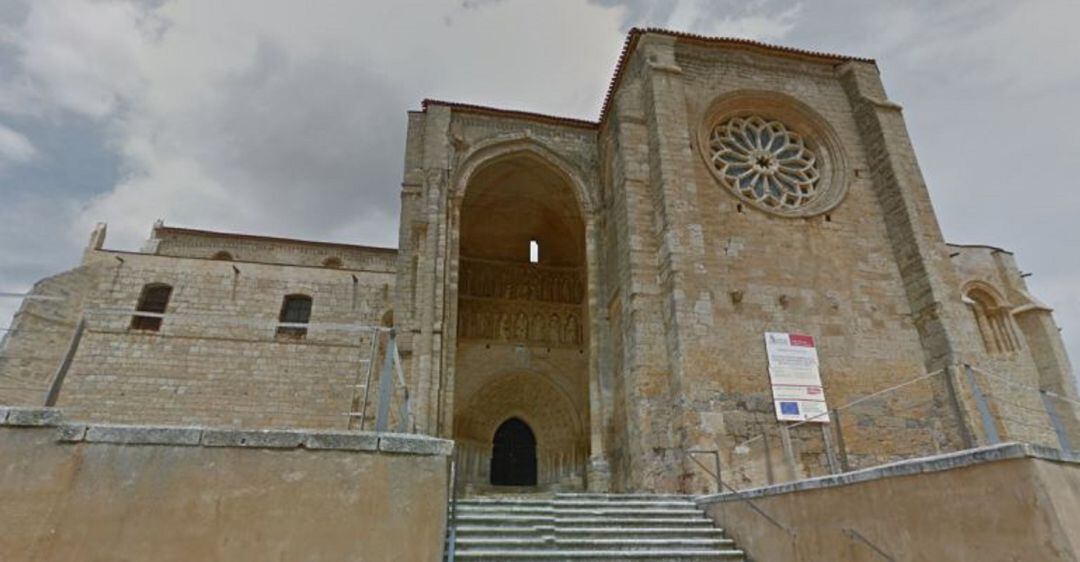 Iglesia de Santa María La Balnca en Villalcázar de Sirga (Palencia)