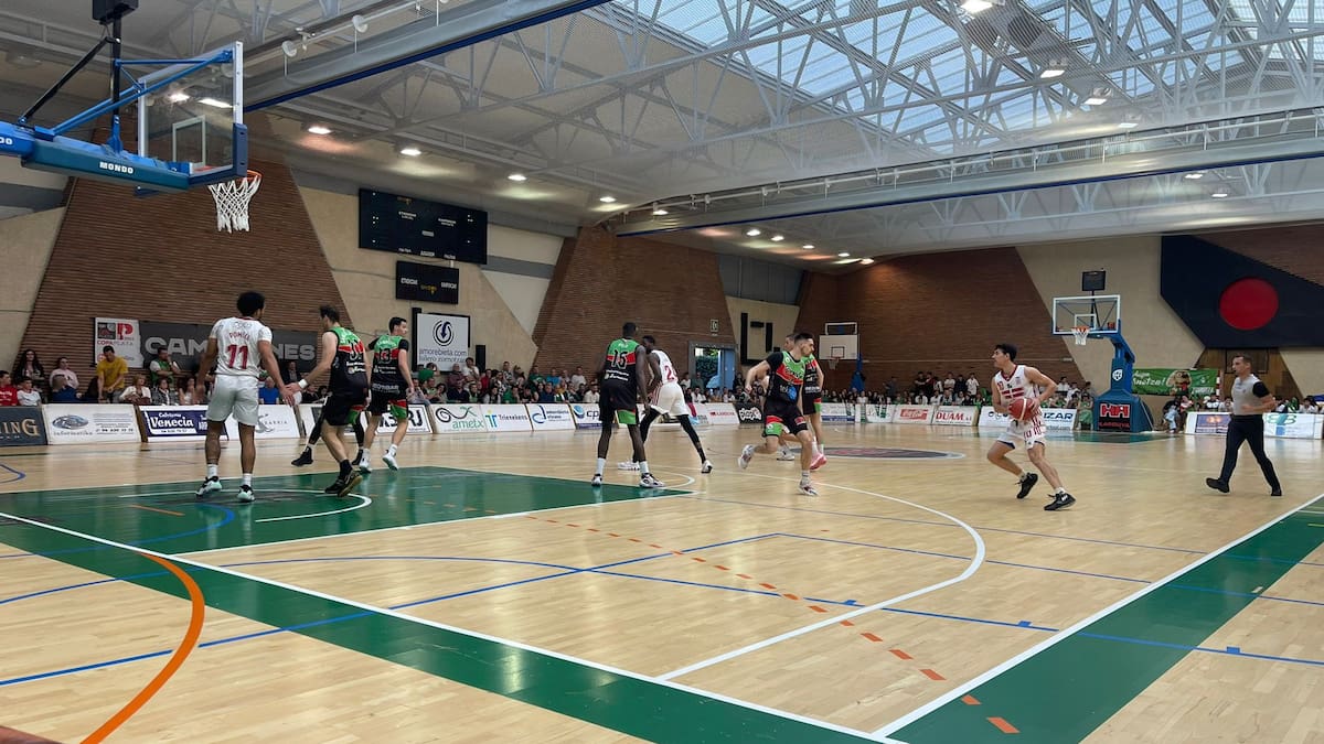 La mala gestión de los últimos segundos y una polémica falta condenan al Odilo ante el Zornotza