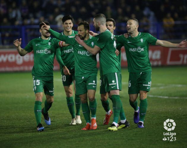 Celebración del primer gol del Sporting.