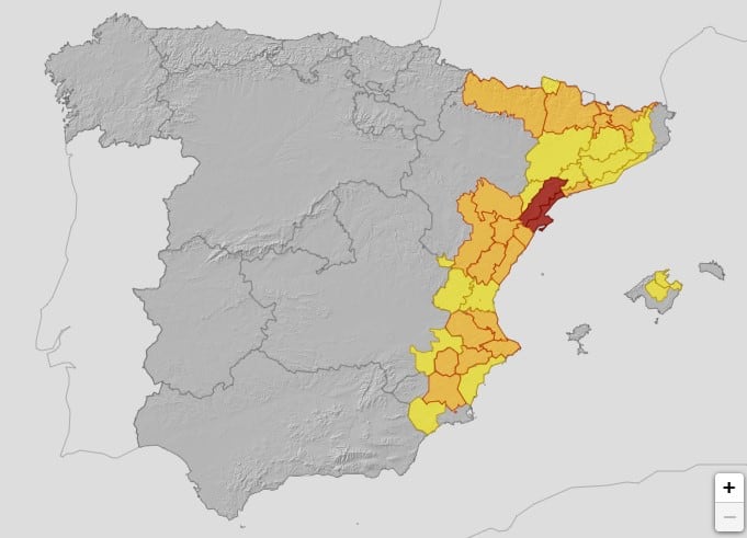 La AEMET lanza aviso rojo de riesgo extremo por lluvias "de intensidad torrencial" en Tarragona