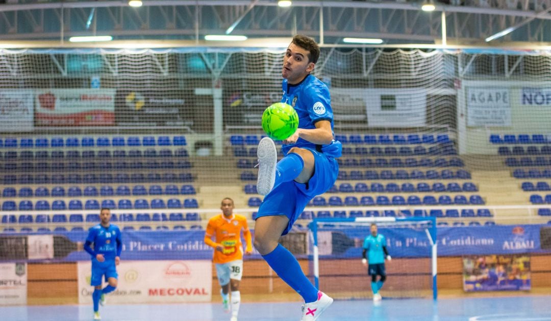 Imagen de Juanan, durante el pasado choque frente al Aspil-Jumpers Ribera Navarra