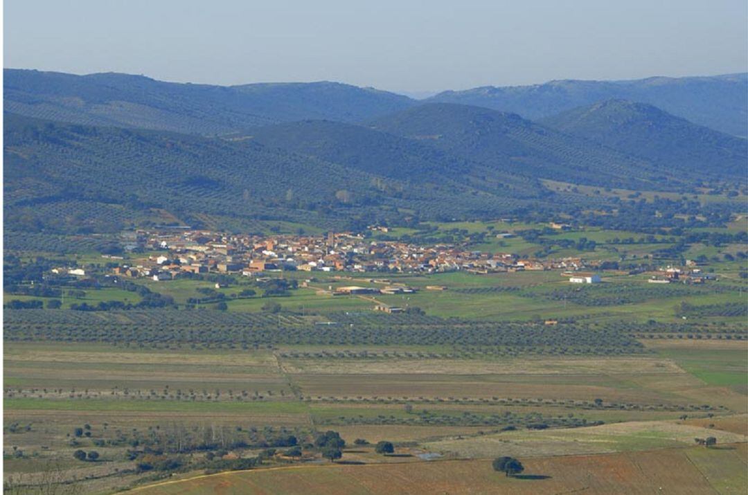 Panorámica de la localidad de Arroba de los Montes de 470 habitantes