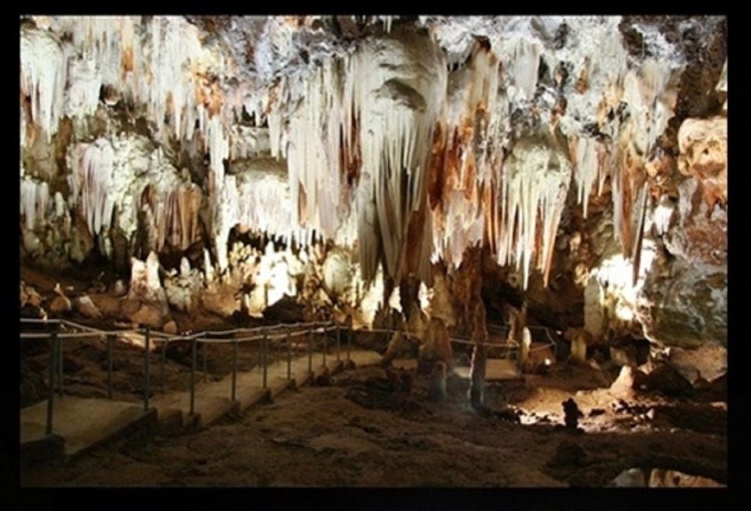 Cuevas del Águila