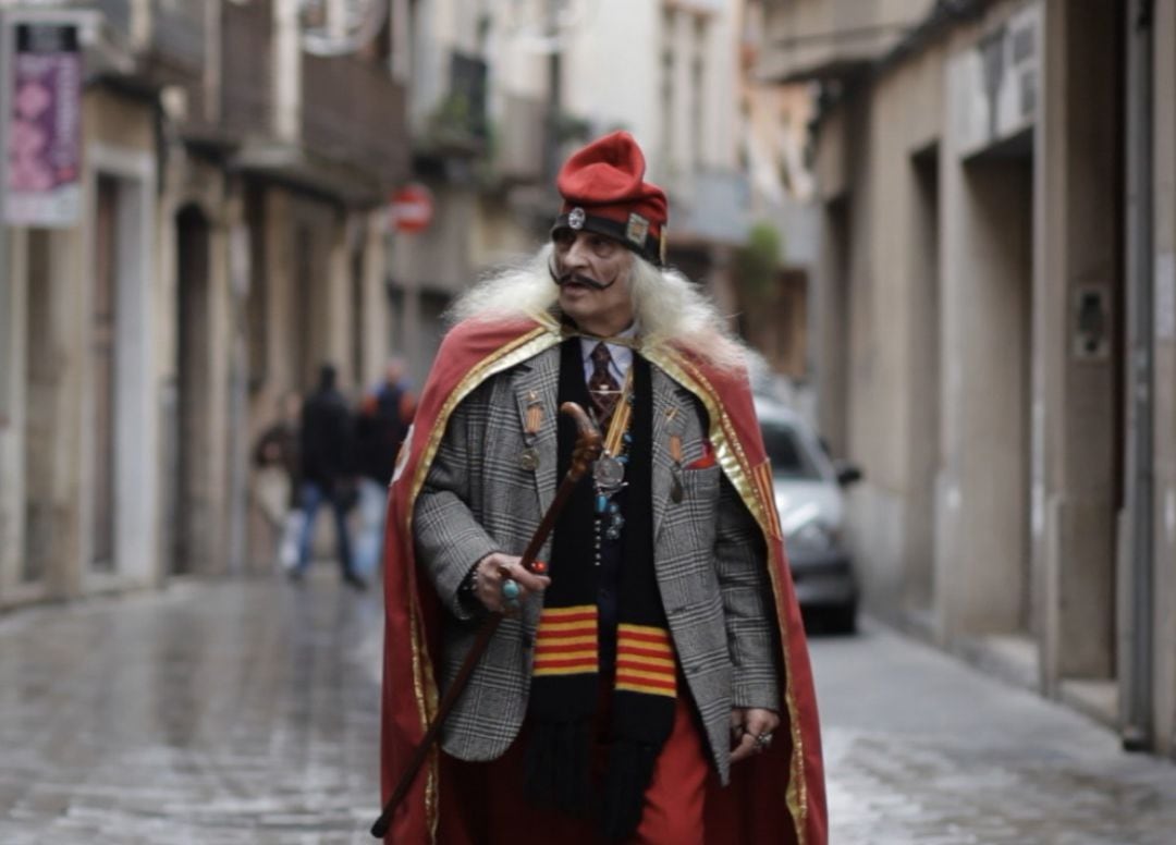 Miquel Marcé, el Dalí de Valls, en un fotograma del documental. 