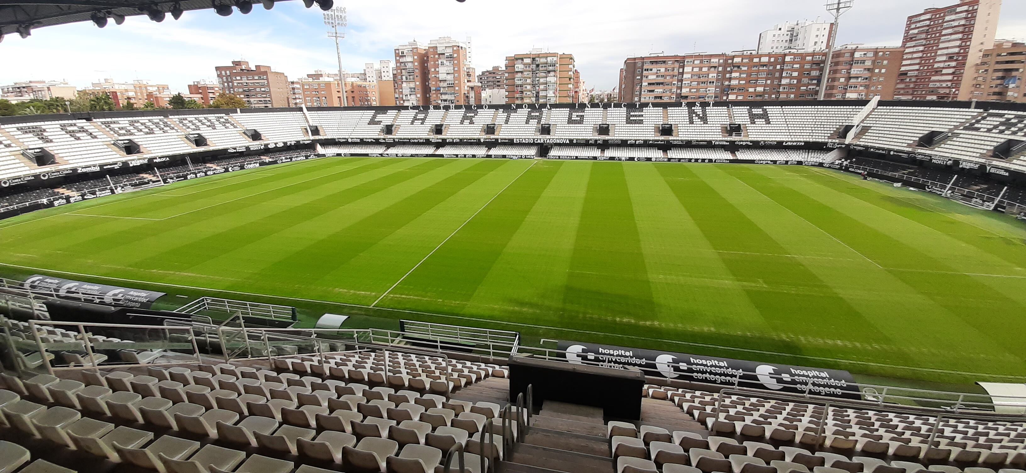 El césped del Cartagonova este mismo viernes