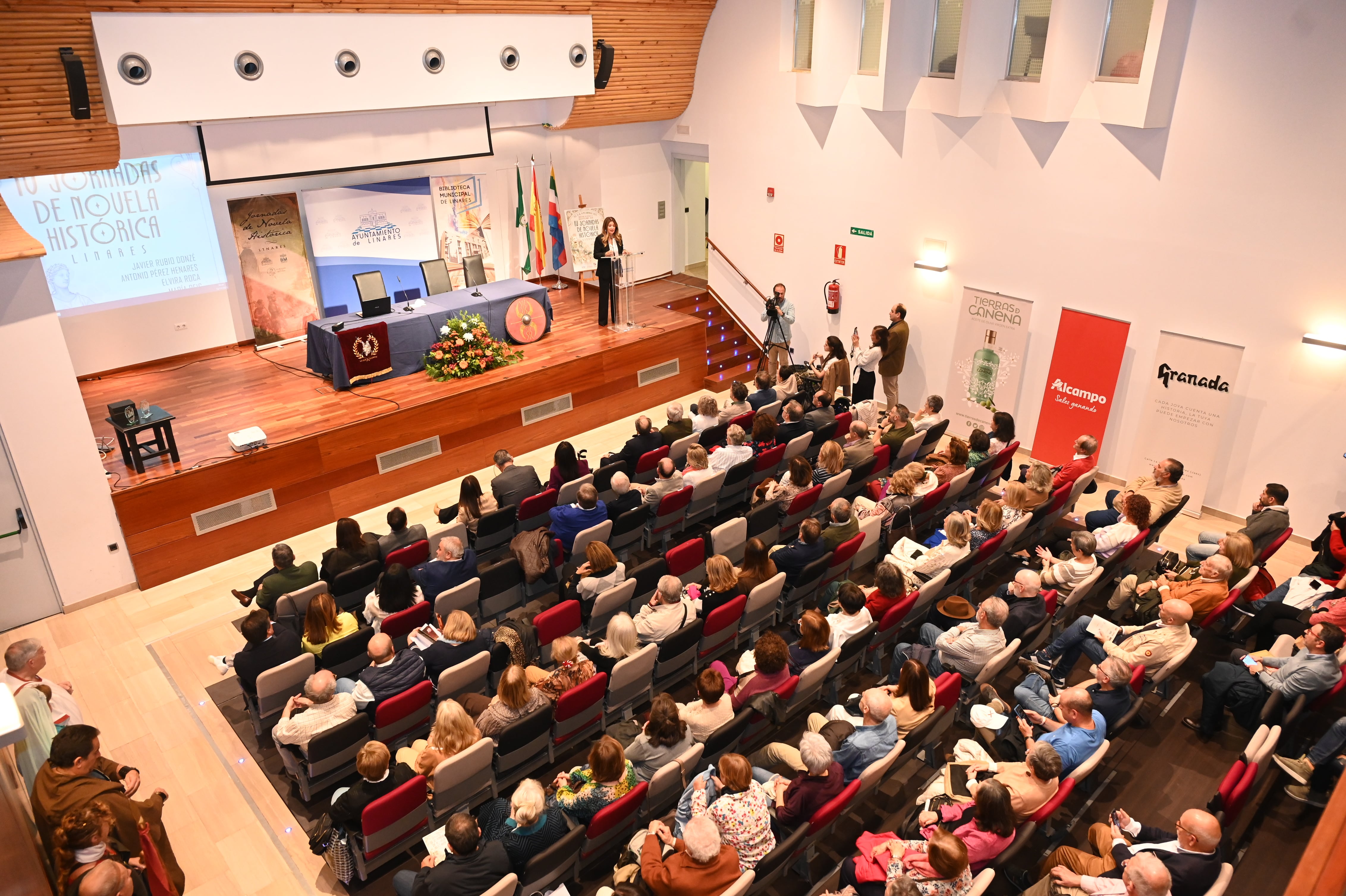 Inauguración de las IV Jornadas de Novela Histórica de Linares.