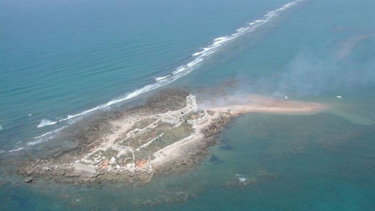 Hallado con vida uno de los dos pescadores desaparecidos en Chiclana