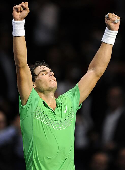 Nadal celebra su triunfo ante Robredo