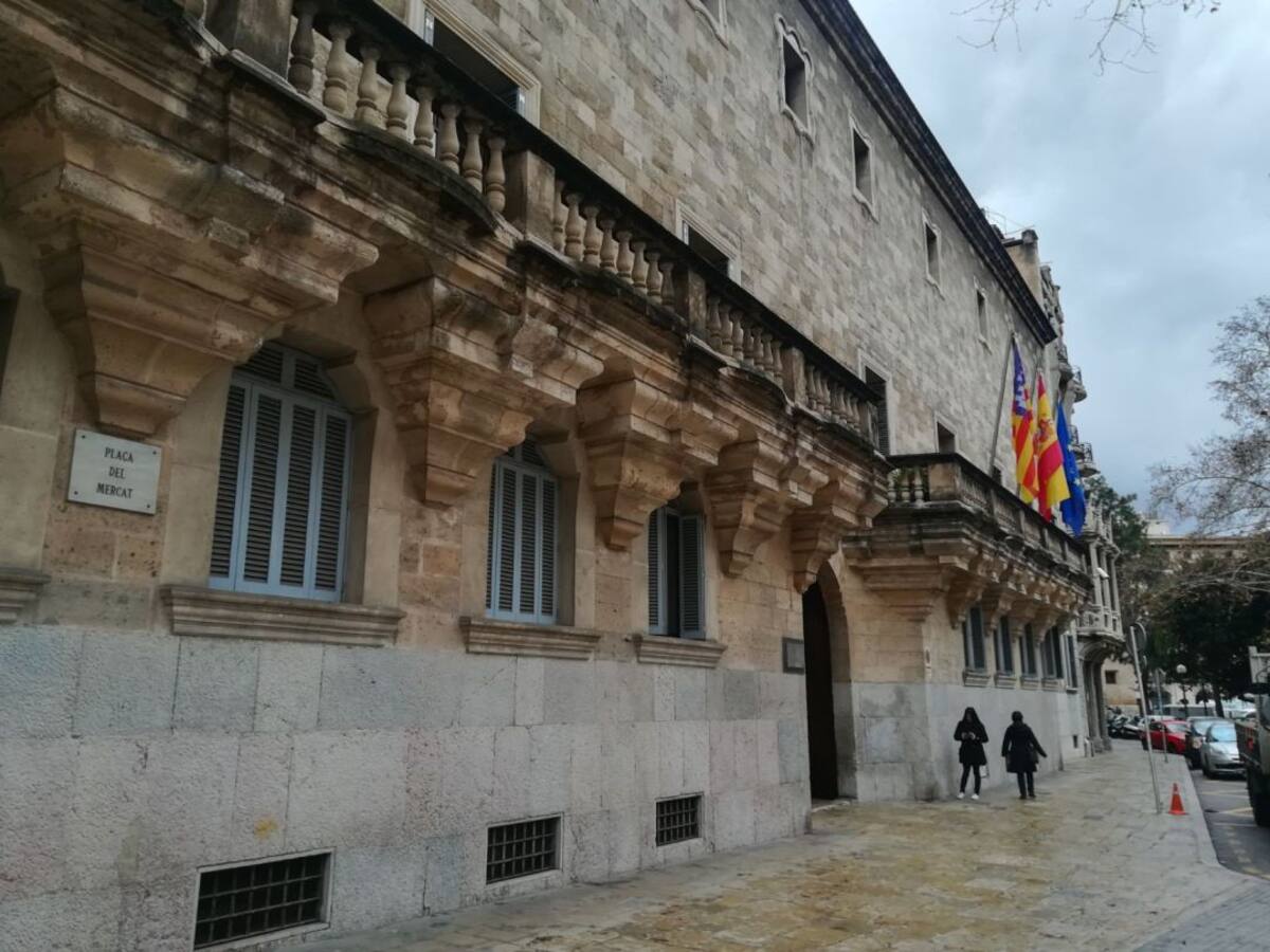 Piden 5 años de cárcel para un acusado de quedarse con la casa de su vecino