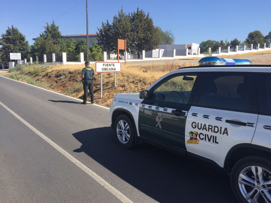 Agentes de la Guardia Civil de Córdoba en Fuente Obejuna