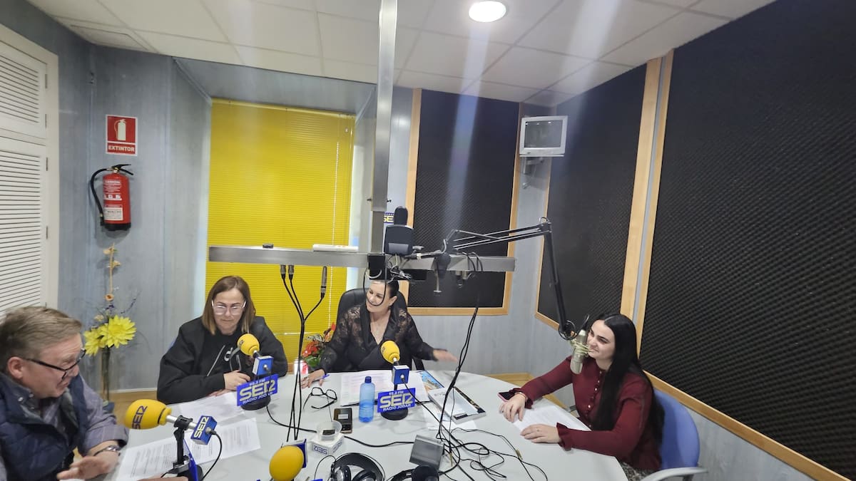 Último programa 'Estación de Penitencia' en Radio Jódar SER en este año 2026, con las cofradía del Santo Entierro y el Grupo Parroquial del Resucitado