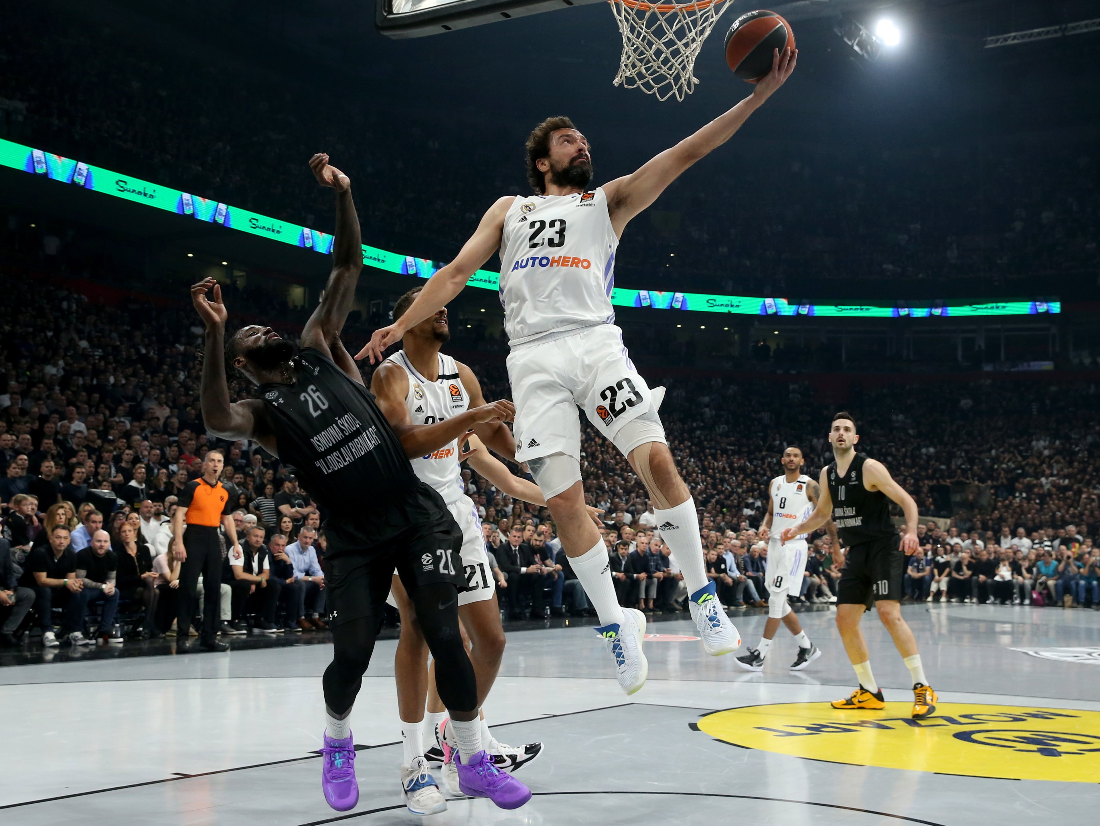 El Real Madrid forzó el quinto partido de la eliminatoria de la Euroliga ante el Partizan.