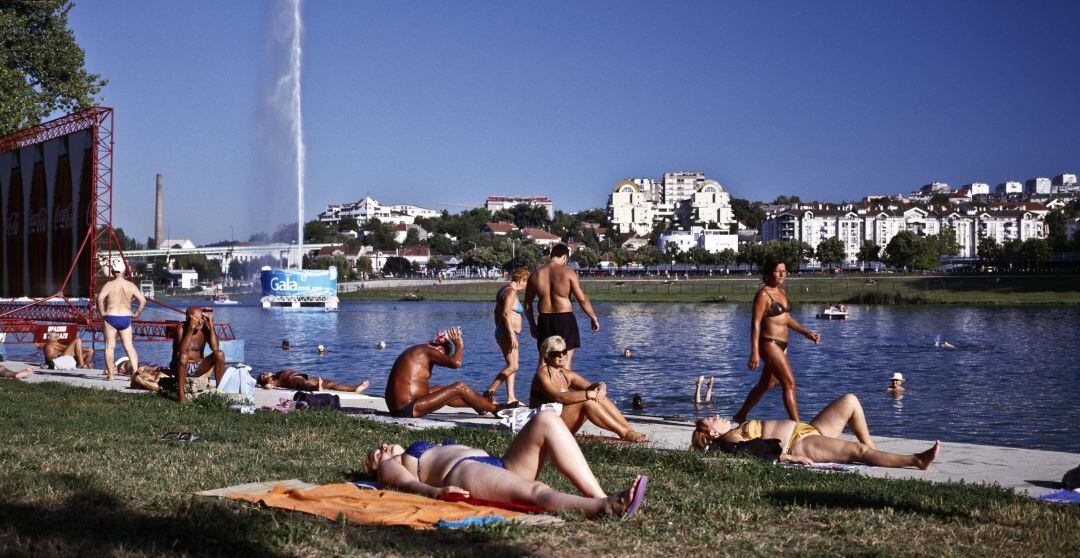 El sol es uno de los grandes enemigos de la piel en todas las edades, también en los mayores.
