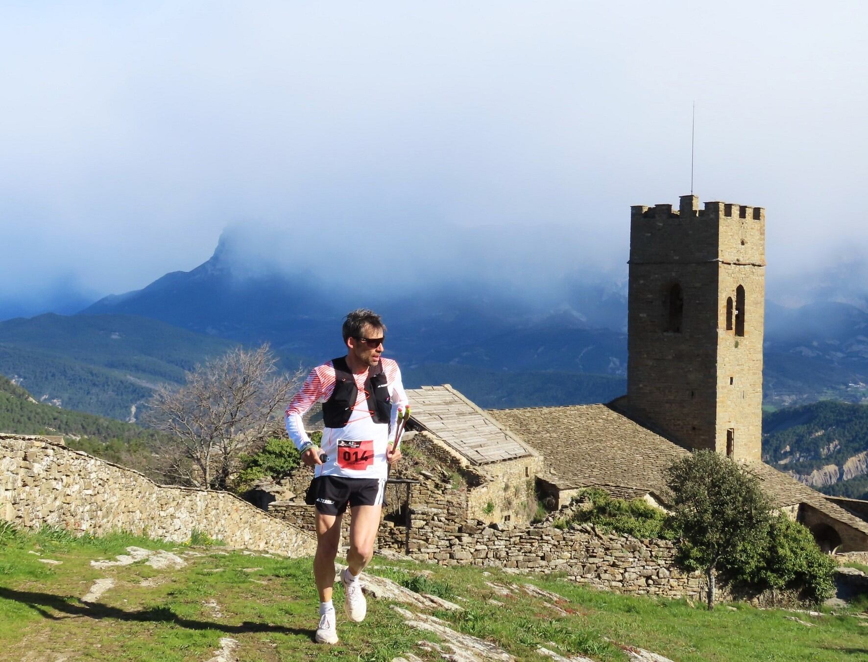 Luis Alberto Hernando, vencedor absoluto de la Trail Valle de la Fueva. Foto: @monrasin