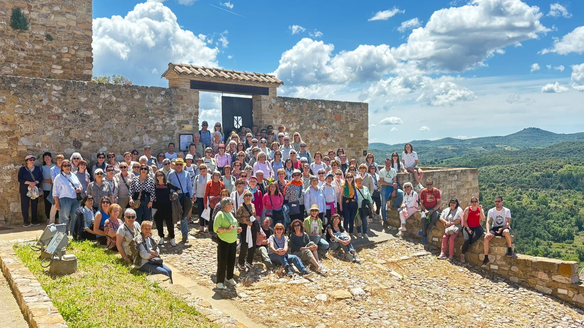 Foto de familia del final de curso deportivo en Ribagorza