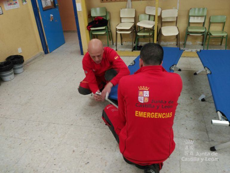 A las 8:00 d ela mañana se atendían a unas 80 personas en el albergue situado en San Rafael.