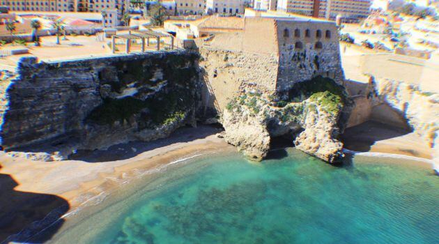 La playa de la ensenada de los Galapagos (Melilla).