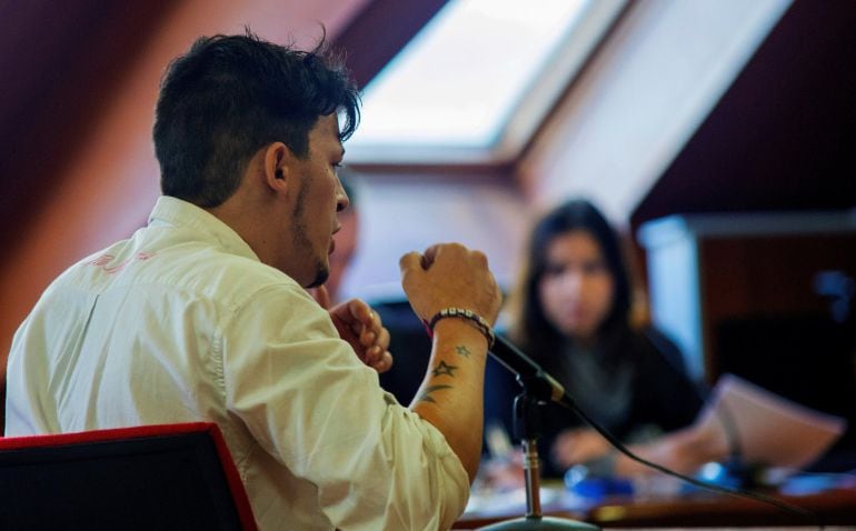 Uno de los tres acusados por dar una paliza a un comerciante chino de Torrelavega