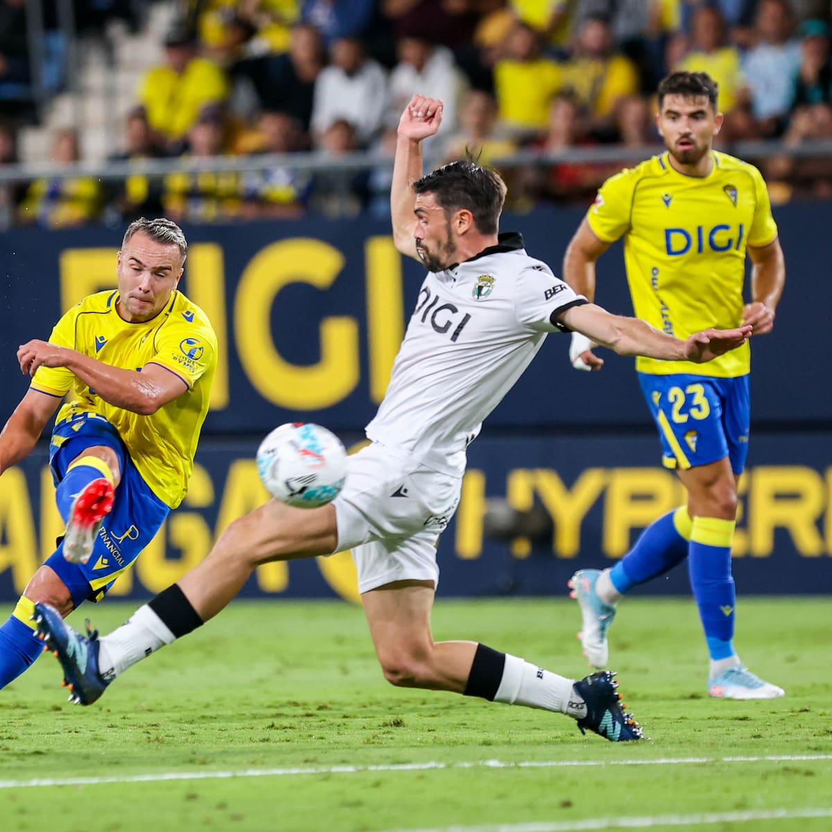 Javier Ontiveros pasa por quirófano: "Los dolores no me dejaban apenas caminar"