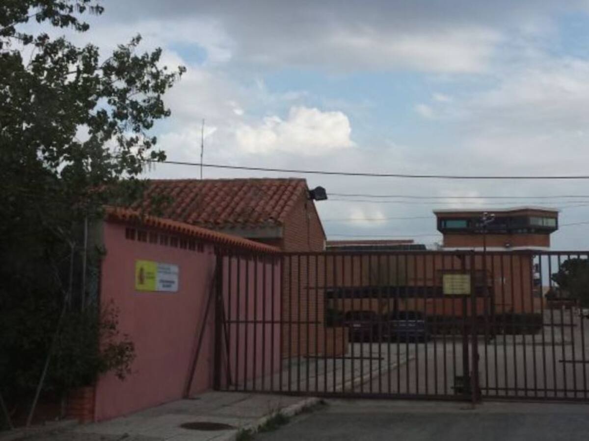 Una eldense y su pareja, en prisión por la muerte de sus dos bebés