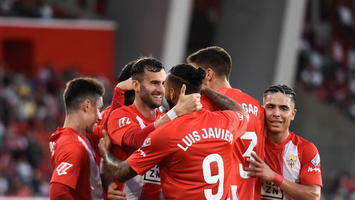 Almería 3-1 Albacete: Fernando, rey de la locura rojiblanca