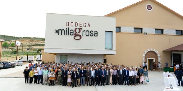 Inauguración, en 2022, de las obras de modernización y celebración del 60 aniversario de la creación de la bodega, con la asistencia del Consejero de Agricultura, del presidente del Consejo Regulador de la D.O Ribera del Duero, representantes de entidades públicas y privadas y socios cooperativistas