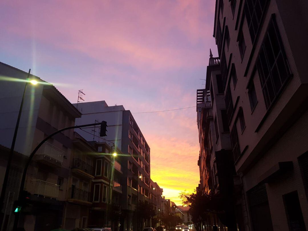 Atardecer en Gandia tras un día de intenso calor. 